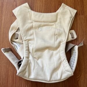 Ergobaby Embrace Carrier in Cream